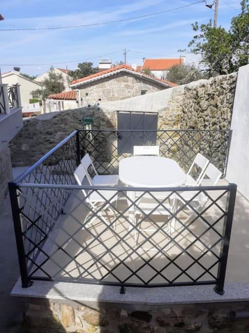Вілла Casa Da Figueira Novelaes Екстер'єр фото